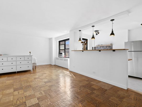 266 East Broadway B1902, New York NY 10002