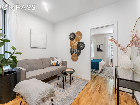 636 East 14th Street 7, New York NY 10009