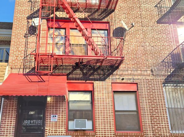 413 68th Street, Brooklyn NY 11220