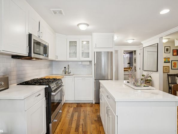 189 Cornelia Street, Brooklyn NY 11221