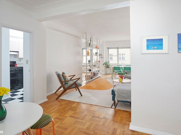 415 East 52nd Street 9AB, New York NY 10022