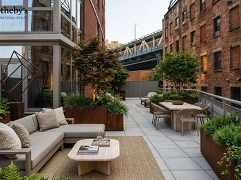 100 Jay Street