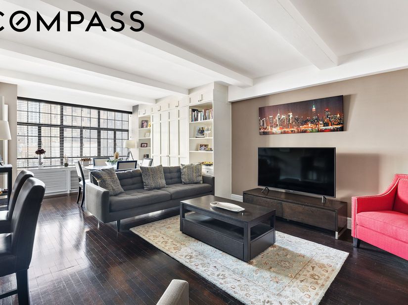 230 East 50th Street 9C, New York NY 10022