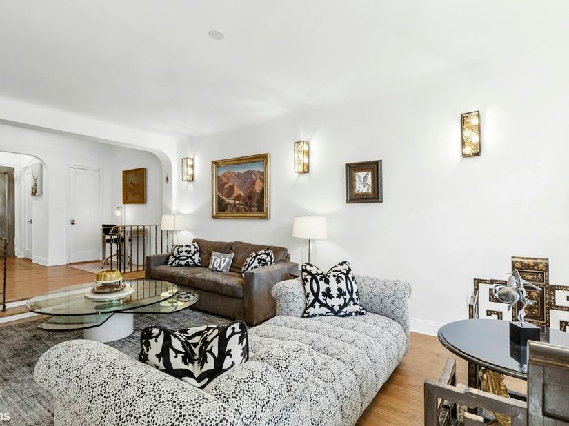 357 West 55th Street 5J, New York NY 10019