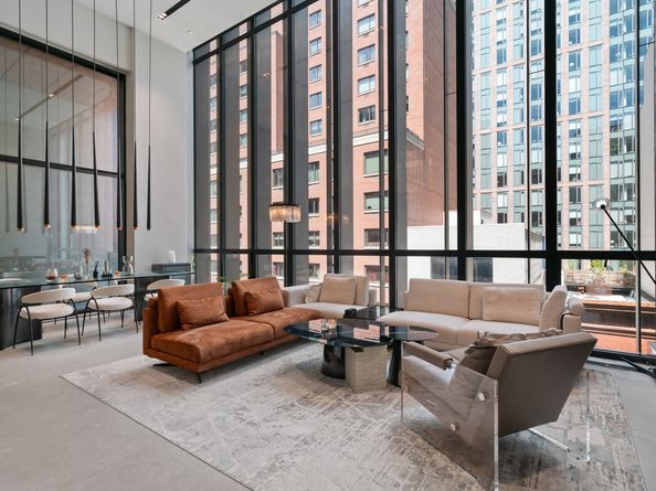 522 West 29th Street 5B, New York NY 10001