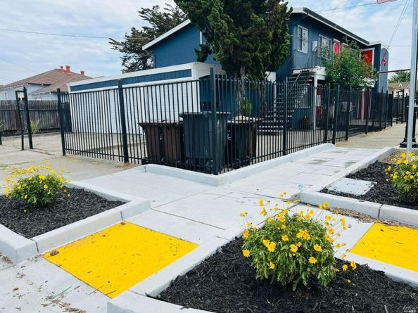 786 8th Street, Richmond CA 94801