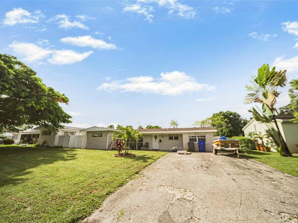 7000 Hope St, Hollywood FL 33024