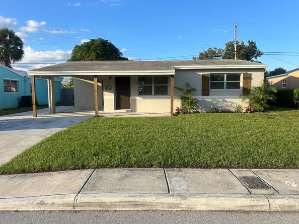 1210 W 26th Court, Riviera Beach FL 33404