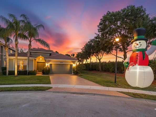 11061 Laurel Walk Road, Wellington FL 33449