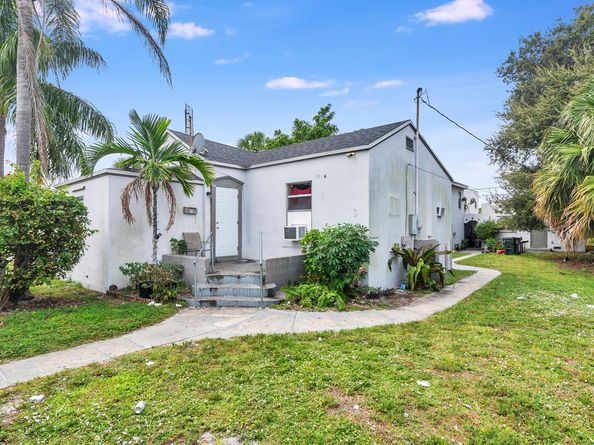 19 S E Street, Lake Worth Beach FL 33460