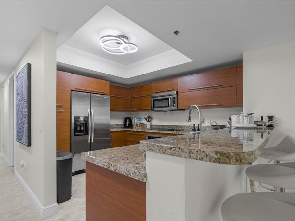 2641 N Flamingo Rd 901N, Sunrise FL 33323