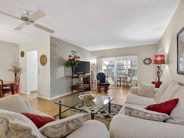 4550 NW 2nd Street B, Delray Beach FL 33445