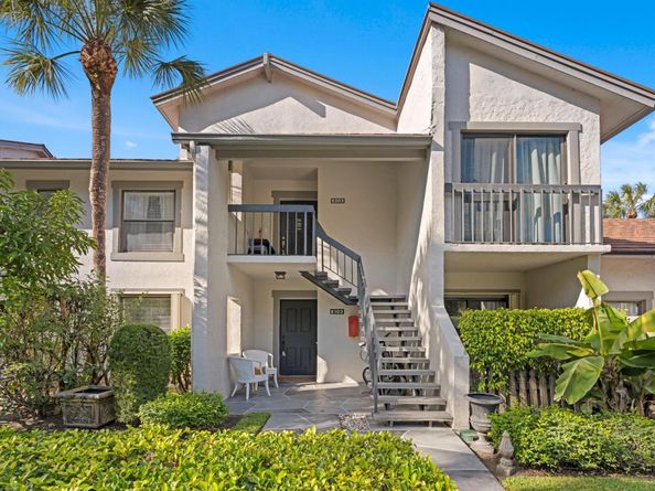 11397 Pond View Drive E203, Wellington FL 33414