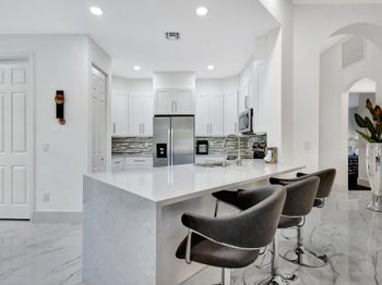 6623 Southport Drive