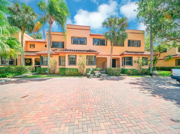 200 NE 17th Ct 805, Fort Lauderdale FL 33305