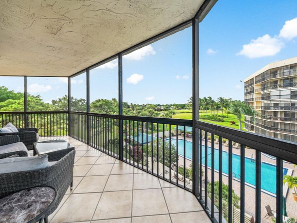 5279 Fountains Drive S 405, Lake Worth FL 33467