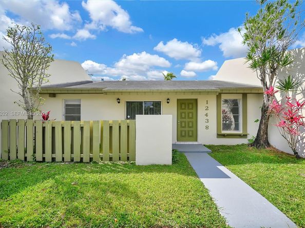 12438 SW 115th Terrace, Miami FL 33186