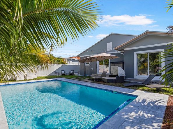 1041 NW 73rd Street, Miami FL 33150