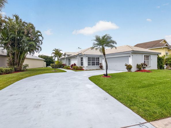 6413 Lansdowne Circle, Boynton Beach FL 33472