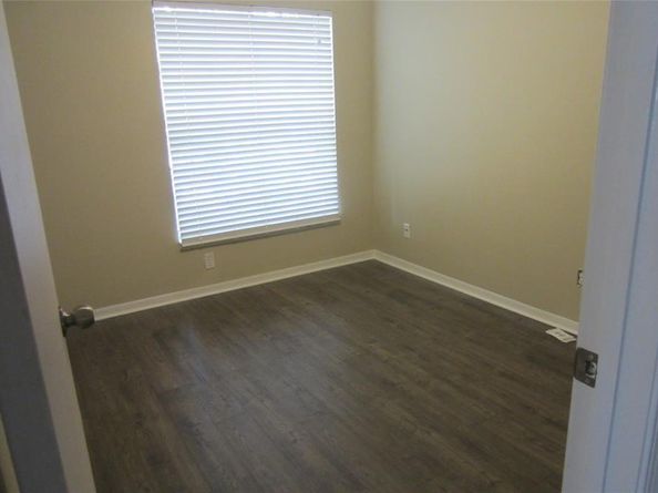 802 Garnet Cir, Weston FL 33326