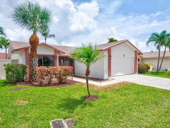 3 Fawlkland Circle, Boynton Beach FL 33426