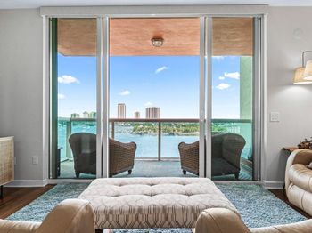 2640 Lake Shore Drive