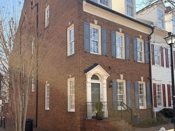 515 N Pitt Street, Alexandria VA 22314