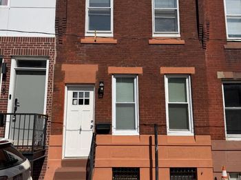 2131 E Monmouth Street