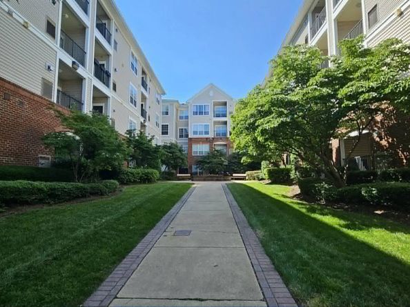 4862 Eisenhower Avenue 158, Alexandria VA 22304