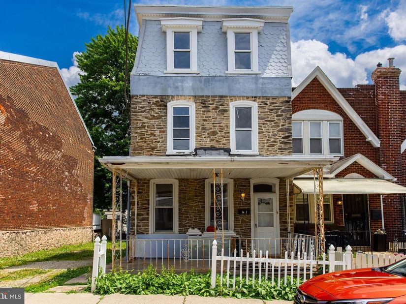 237 Pensdale Street, Philadelphia PA 19128