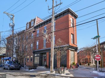 2233 Grays Ferry Avenue