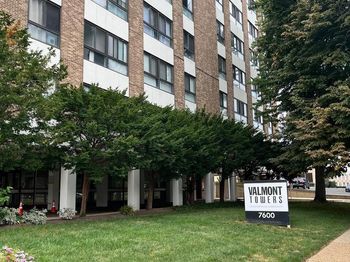 7600 E Roosevelt Boulevard