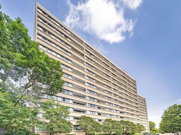 5911 Edsall Road 206, Alexandria VA 22304