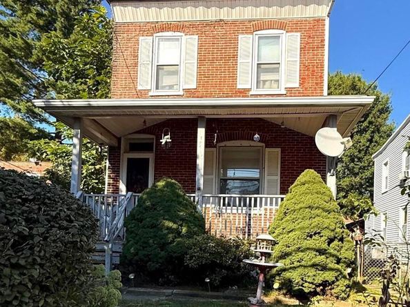 330 Fairview, Crum Lynne PA 19022