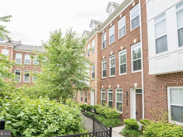 9652 Pullman Place, Fairfax VA 22031