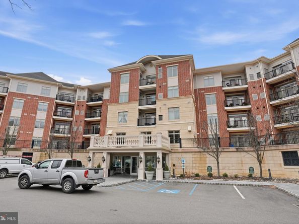 235 Carson Terrace, Huntingdon Valley PA 19006