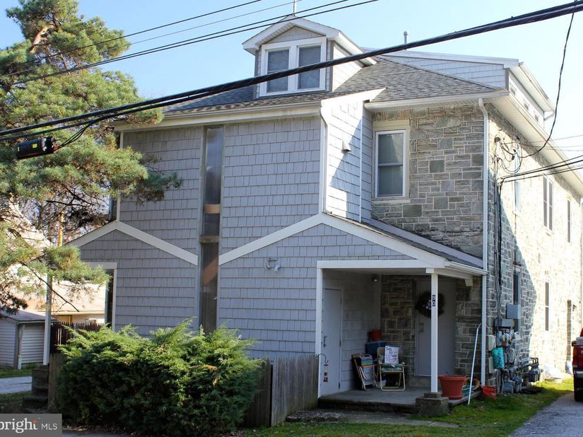 90 W Central Avenue, Paoli PA 19301
