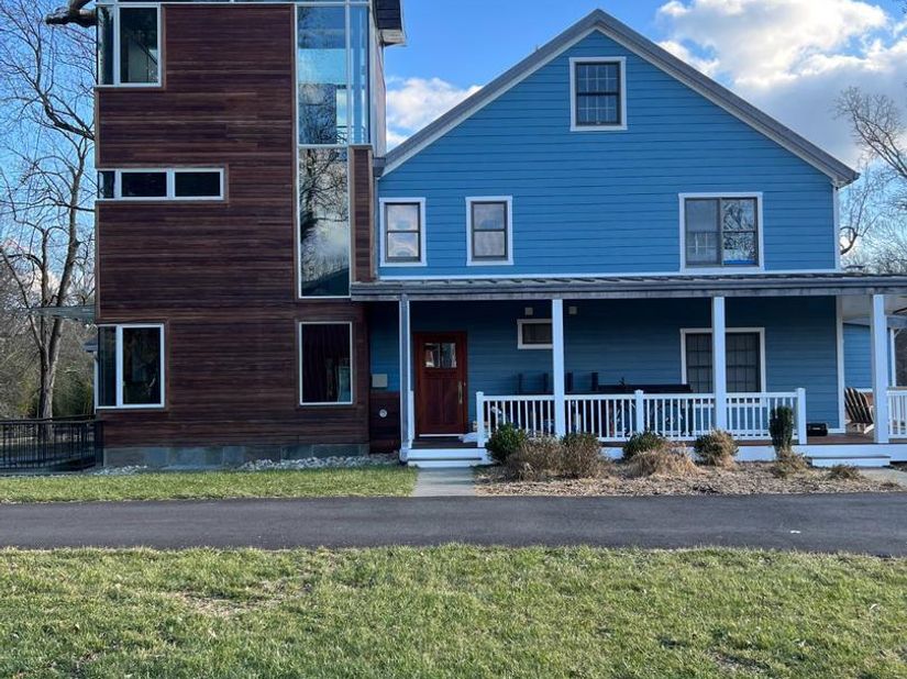 10420 Oaklyn Drive, Potomac MD 20854