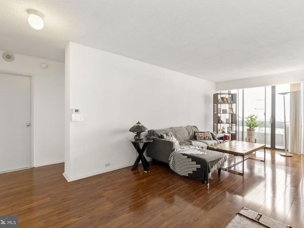 1326 Spruce Street 2308, Philadelphia PA 19107