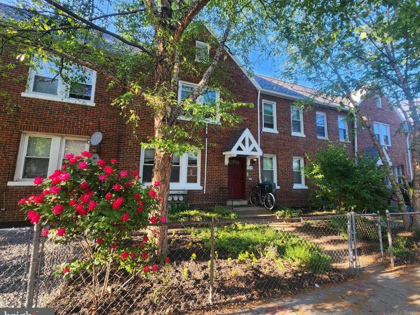 1518 Isherwood Street NE, Washington DC 20002