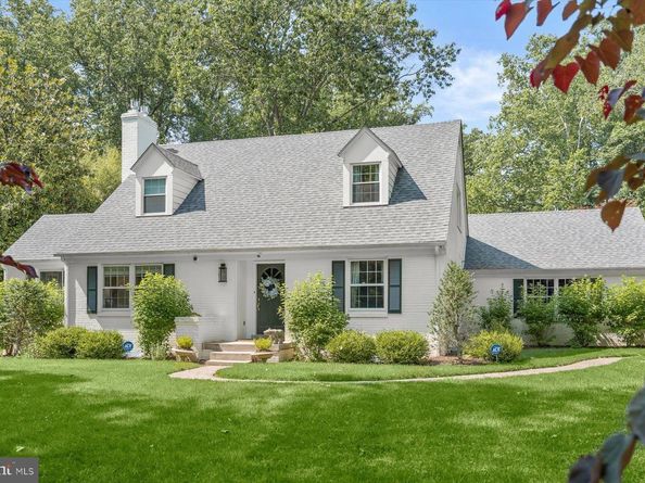 8436 Burning Tree Road, Bethesda MD 20817