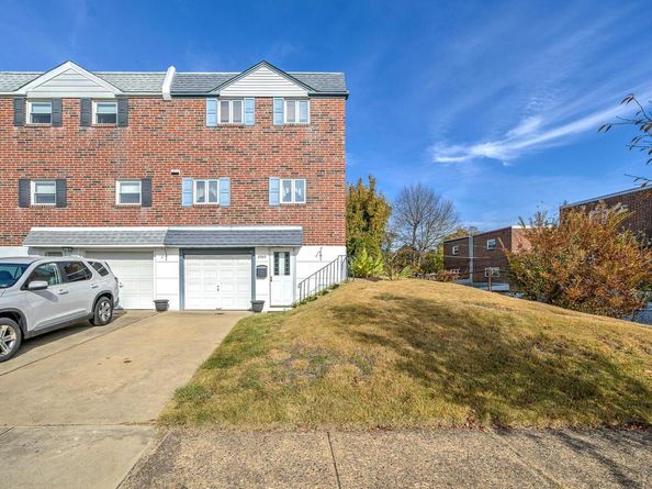 8305 Strahle Place, Philadelphia PA 19111