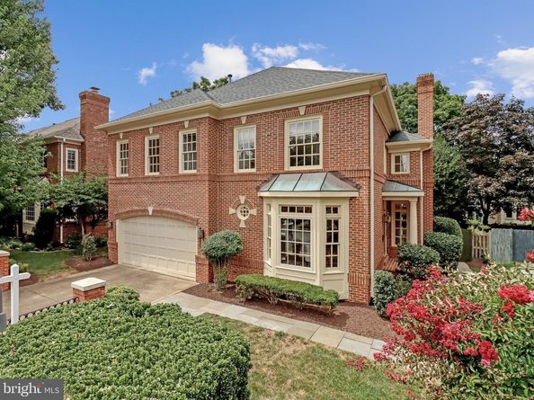 4831 26TH Street N, Arlington VA 22207