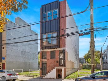 1812 W Montgomery Avenue