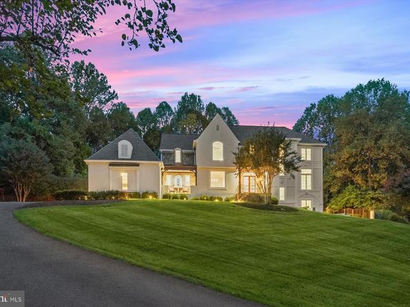 1404 Wynhurst Lane, Vienna VA 22182