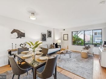 2320 Wisconsin Avenue NW