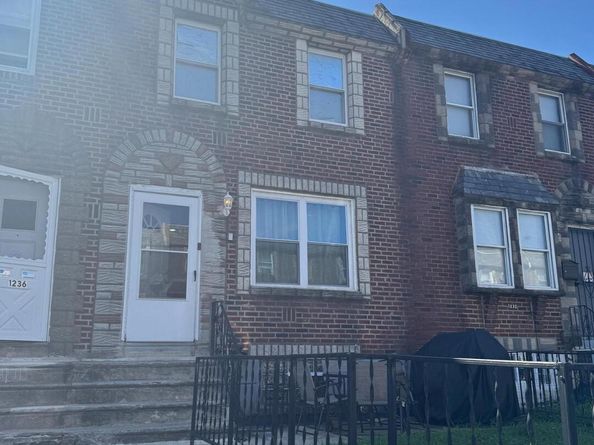 1234 Greeby Street, Philadelphia PA 19111