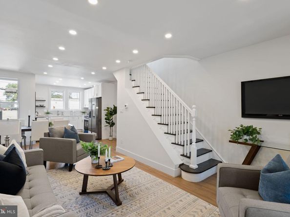 5918 Colgate Street, Philadelphia PA 19120