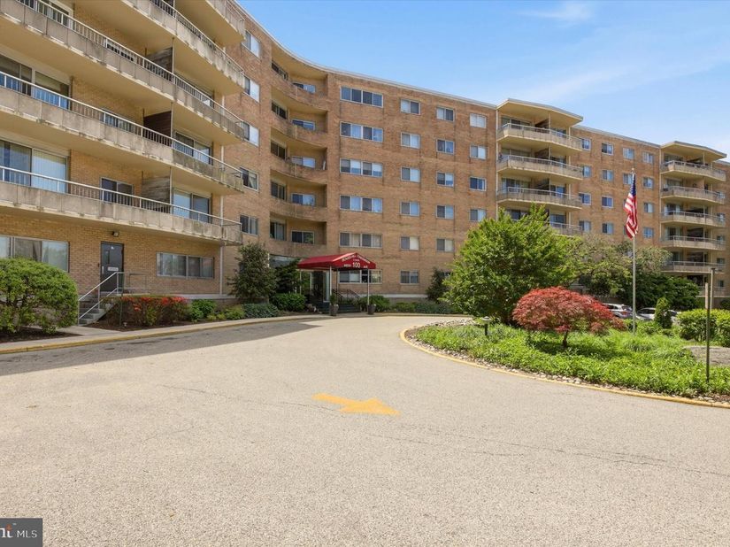 100 West Avenue 421S, Jenkintown PA 19046