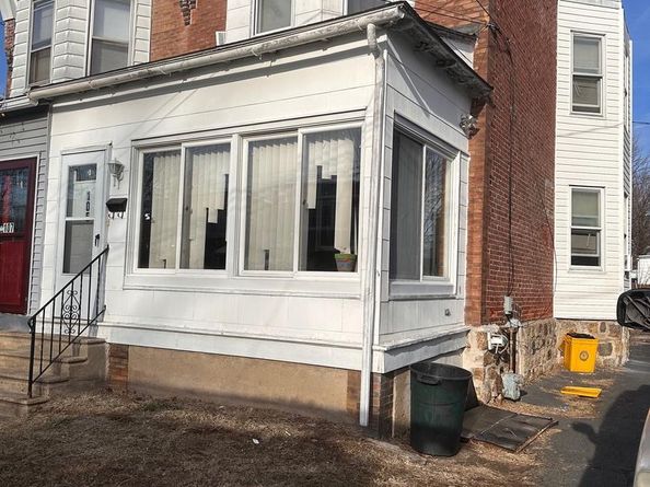 105 Jackson Avenue, Collingdale PA 19023